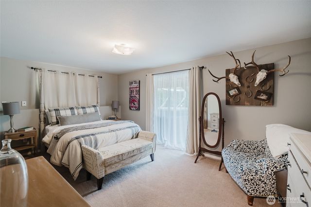 314 Centralia Alpha Road, Centralia, WA 98531