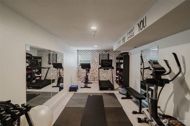 314 Centralia Alpha Road, Centralia, WA 98531