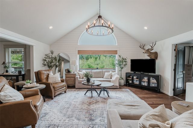 314 Centralia Alpha Road, Centralia, WA 98531