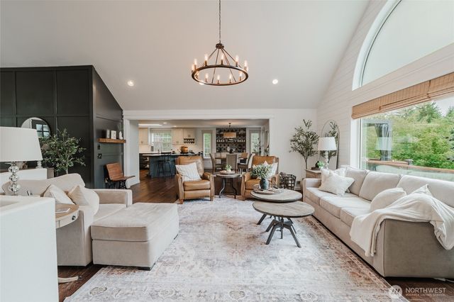 314 Centralia Alpha Road, Centralia, WA 98531