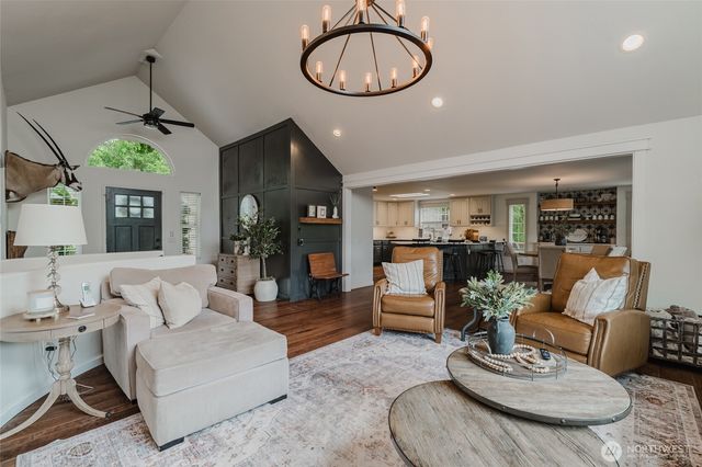 314 Centralia Alpha Road, Centralia, WA 98531