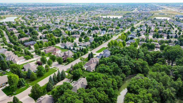 461 20th Avenue E, West Fargo, ND 58078