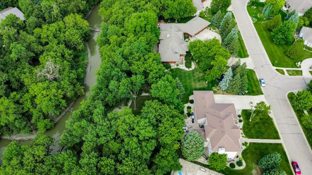461 20th Avenue E, West Fargo, ND 58078