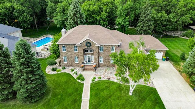 461 20th Avenue E, West Fargo, ND 58078
