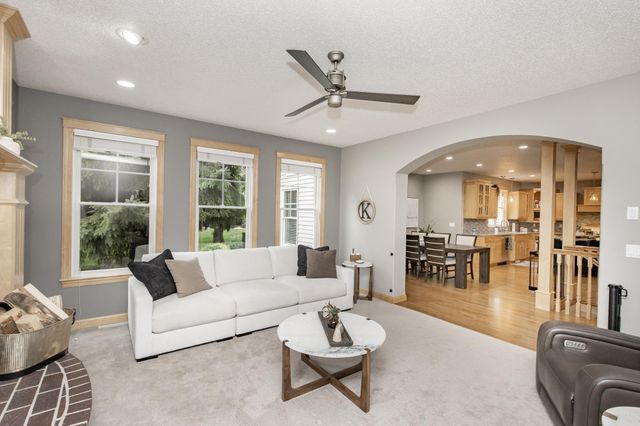 461 20th Avenue E, West Fargo, ND 58078