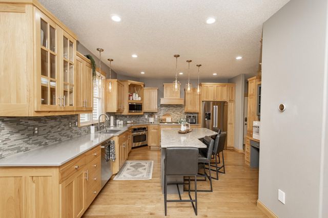 461 20th Avenue E, West Fargo, ND 58078
