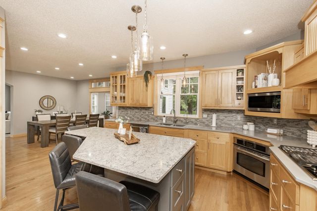 461 20th Avenue E, West Fargo, ND 58078