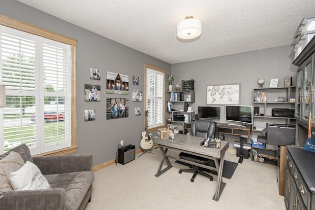 461 20th Avenue E, West Fargo, ND 58078
