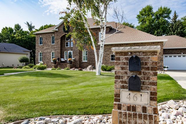 461 20th Avenue E, West Fargo, ND 58078