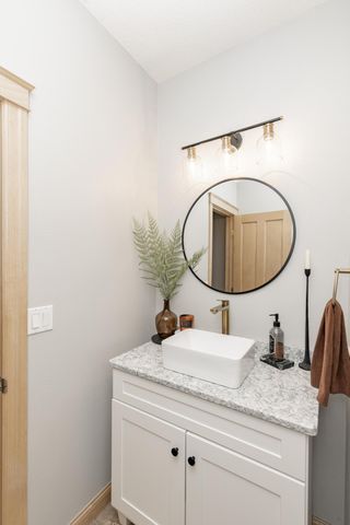 461 20th Avenue E, West Fargo, ND 58078