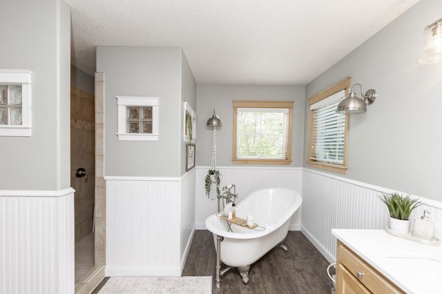 461 20th Avenue E, West Fargo, ND 58078