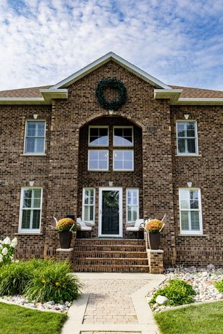 461 20th Avenue E, West Fargo, ND 58078