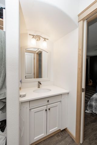 461 20th Avenue E, West Fargo, ND 58078