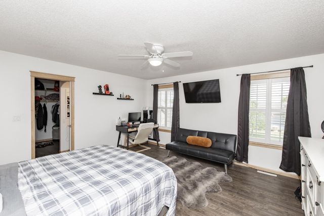 461 20th Avenue E, West Fargo, ND 58078