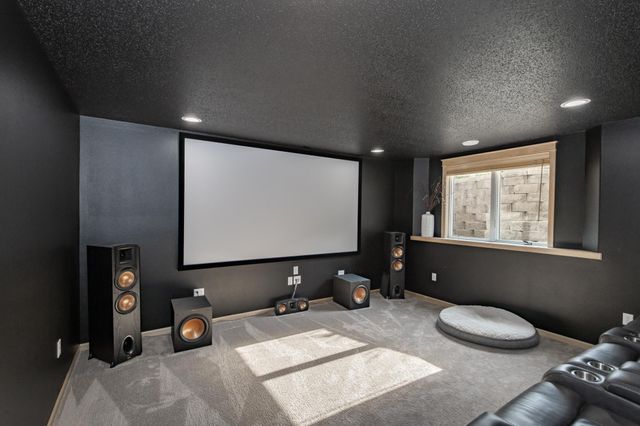 461 20th Avenue E, West Fargo, ND 58078