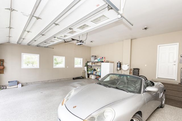 461 20th Avenue E, West Fargo, ND 58078