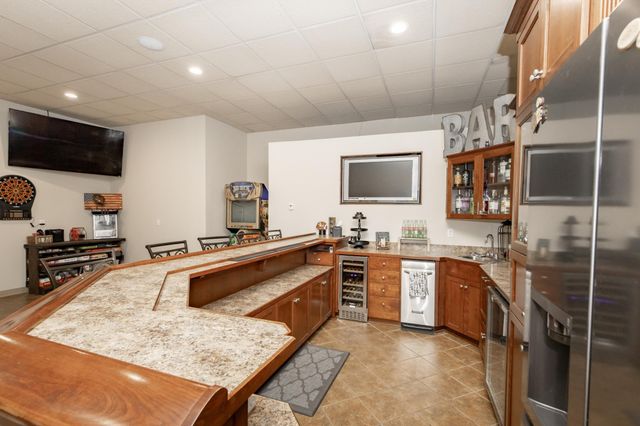 461 20th Avenue E, West Fargo, ND 58078