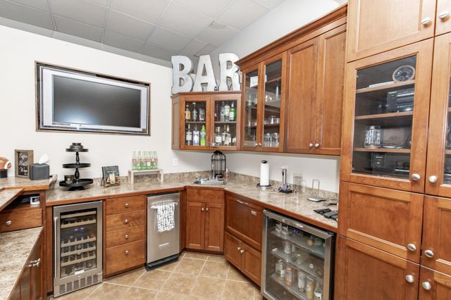 461 20th Avenue E, West Fargo, ND 58078