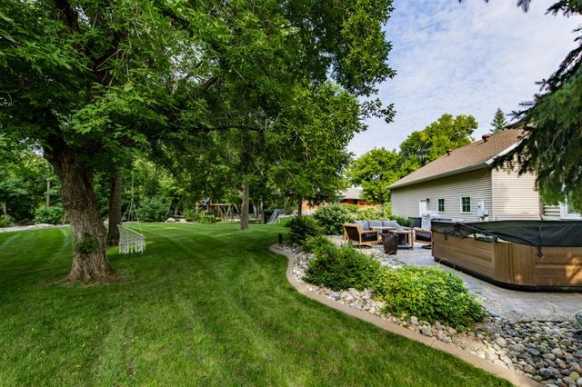 461 20th Avenue E, West Fargo, ND 58078