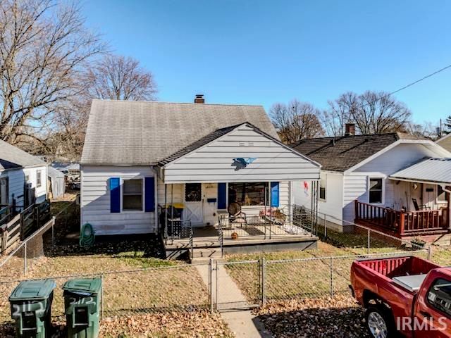 2112 S Beacon Street, Muncie, IN 47302