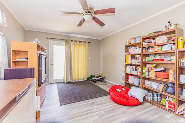 2112 S Beacon Street, Muncie, IN 47302