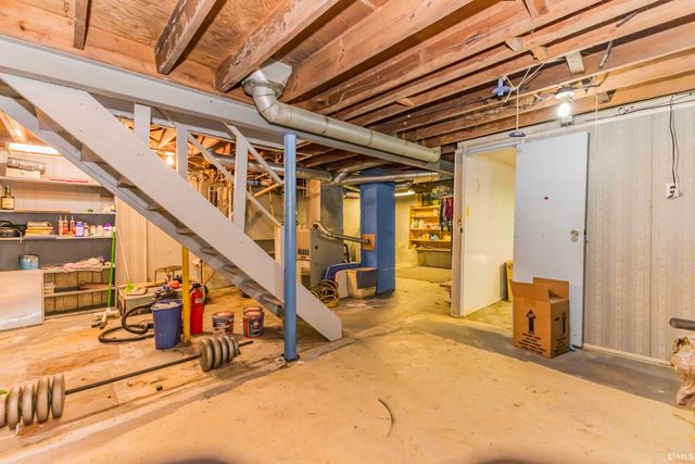 2112 S Beacon Street, Muncie, IN 47302