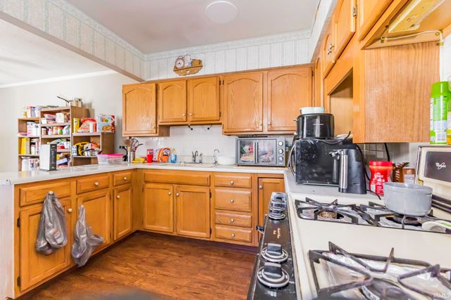 2112 S Beacon Street, Muncie, IN 47302