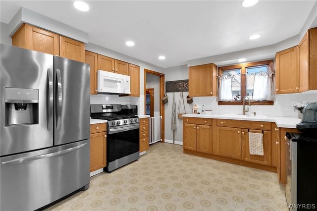 91 Sandy Lane, Cheektowaga, NY 14227