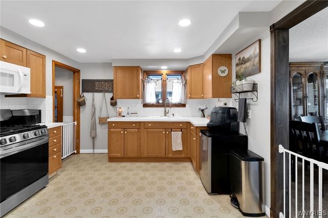 91 Sandy Lane, Cheektowaga, NY 14227