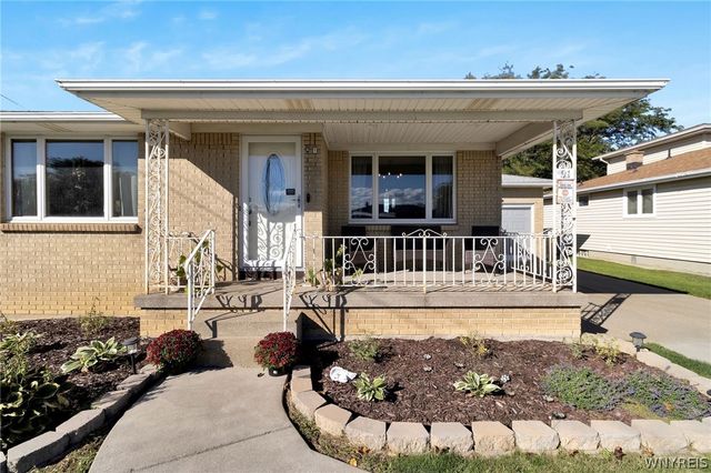 91 Sandy Lane, Cheektowaga, NY 14227