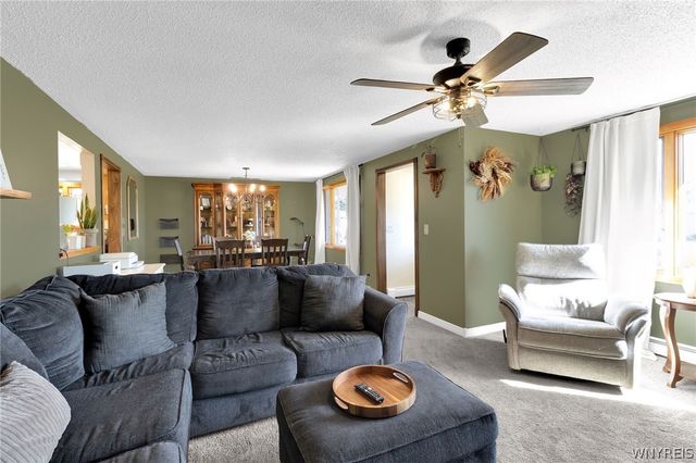 91 Sandy Lane, Cheektowaga, NY 14227
