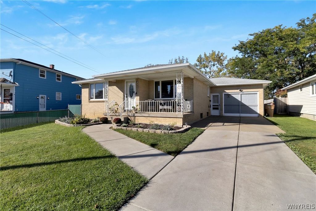 91 Sandy Lane, Cheektowaga, NY 14227