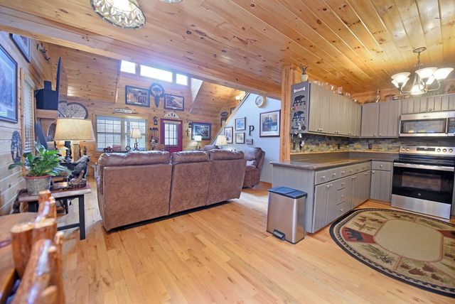 126 Stacy Lane, Blairsville, GA 30512