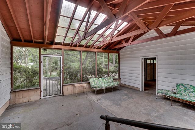 38 CLUBHOUSE RD, Browns Mills, NJ 08015