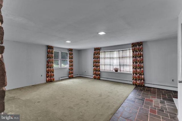 38 CLUBHOUSE RD, Browns Mills, NJ 08015