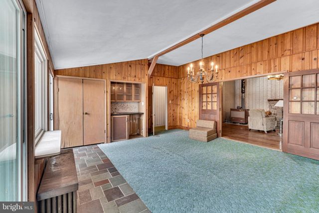38 CLUBHOUSE RD, Browns Mills, NJ 08015