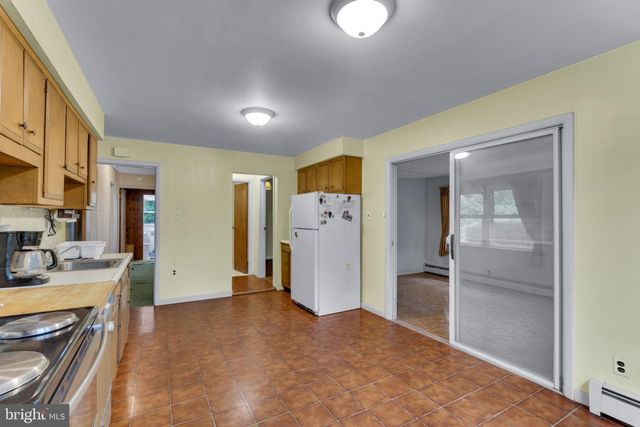 38 CLUBHOUSE RD, Browns Mills, NJ 08015