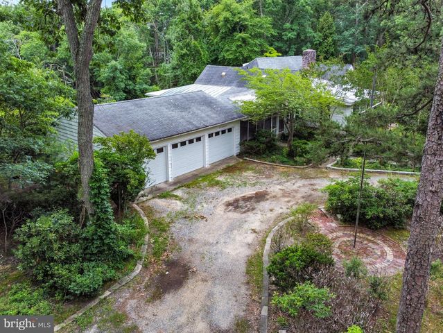 38 CLUBHOUSE RD, Browns Mills, NJ 08015
