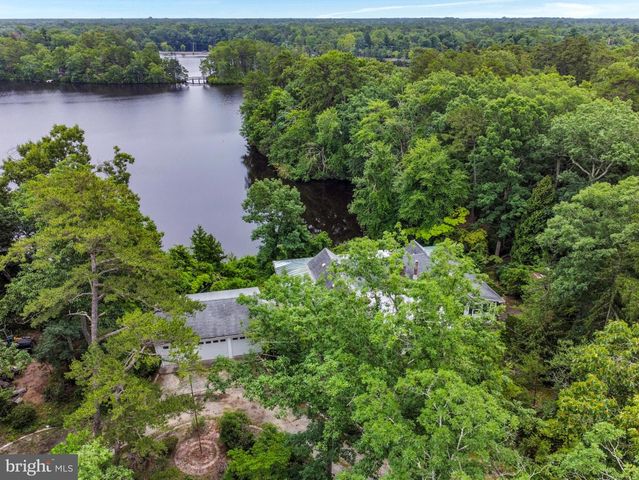 38 CLUBHOUSE RD, Browns Mills, NJ 08015