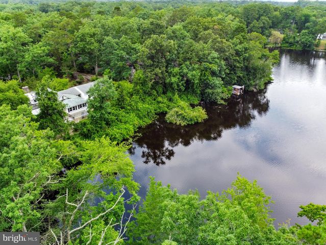 38 CLUBHOUSE RD, Browns Mills, NJ 08015