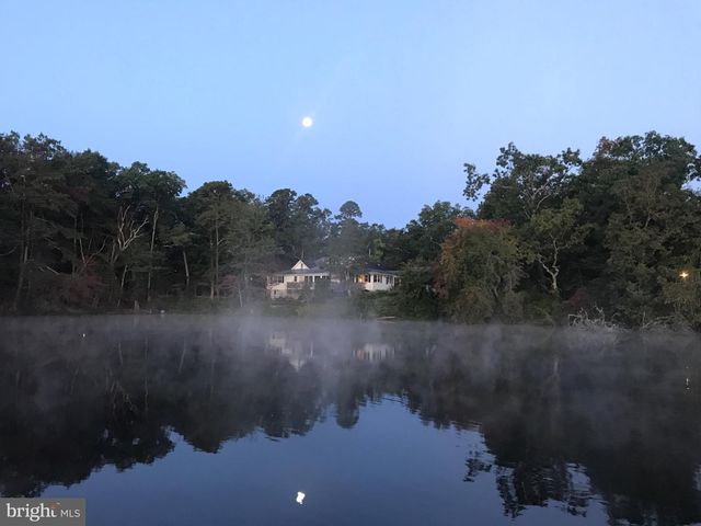 38 CLUBHOUSE RD, Browns Mills, NJ 08015