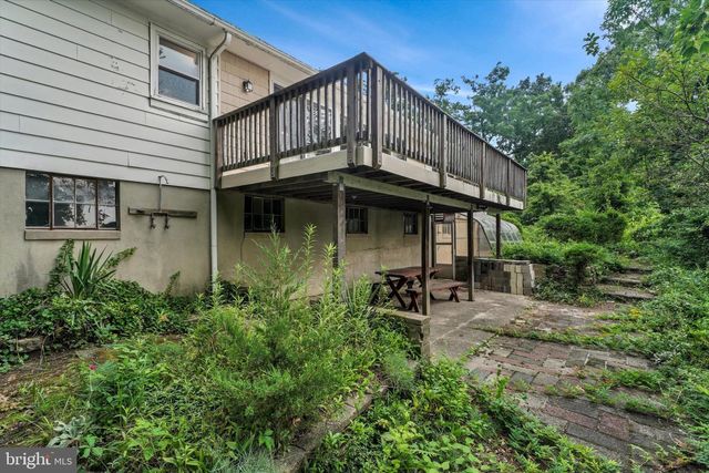 38 CLUBHOUSE RD, Browns Mills, NJ 08015