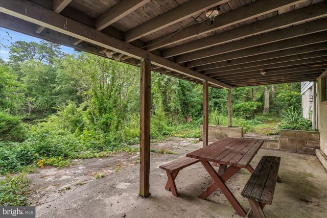 38 CLUBHOUSE RD, Browns Mills, NJ 08015