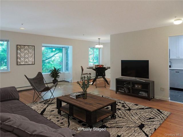 300 Livingston Avenue 2A, Mamaroneck, NY 10543