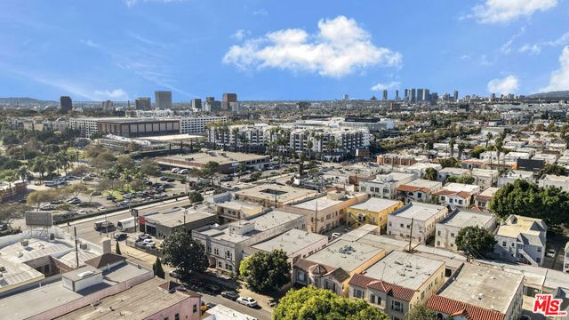 321 N Sierra Bonita Avenue, Los Angeles, CA 90036