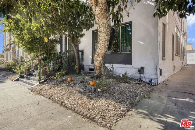 321 N Sierra Bonita Avenue, Los Angeles, CA 90036