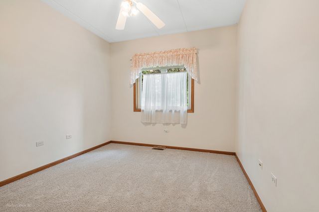18431 PINE CONE Drive 1, Tinley Park, IL 60477