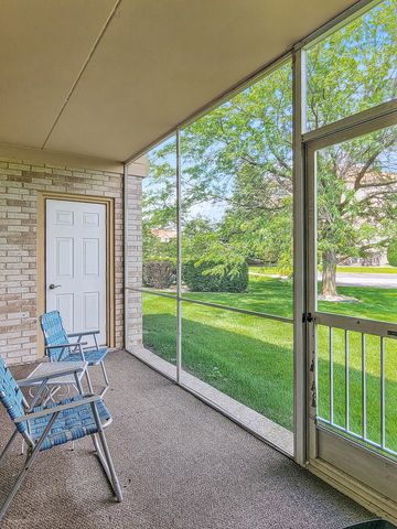 18431 PINE CONE Drive 1, Tinley Park, IL 60477