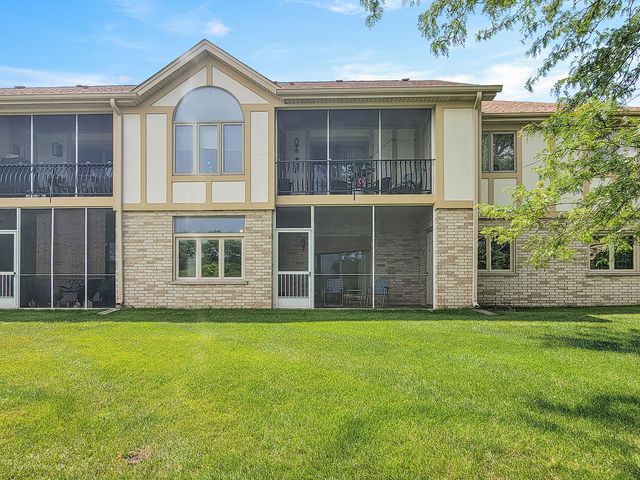 18431 PINE CONE Drive 1, Tinley Park, IL 60477