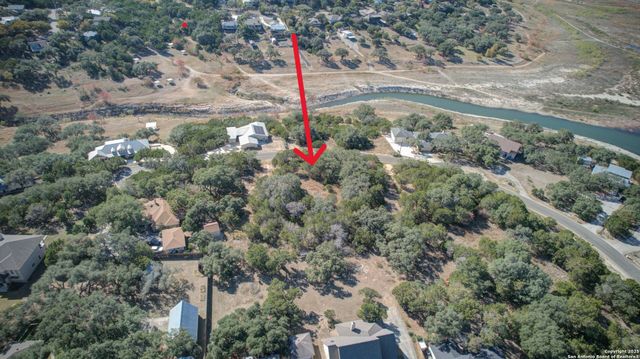 915 FIVE OAKS CIR, Canyon Lake, TX 78133
